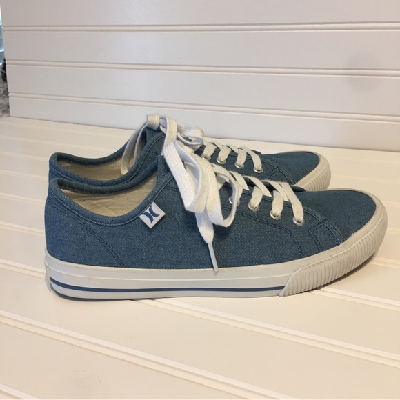 Hurley Ceta - Picture 2 of 10